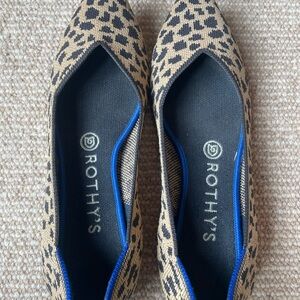 Rothy's Tan and Black Patterned Flats